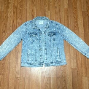 old navy lightwash jean jacket
